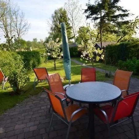 Ferienhaus Ferienhaus In Mit Terrasse, Garten Und Grill - A79051 *